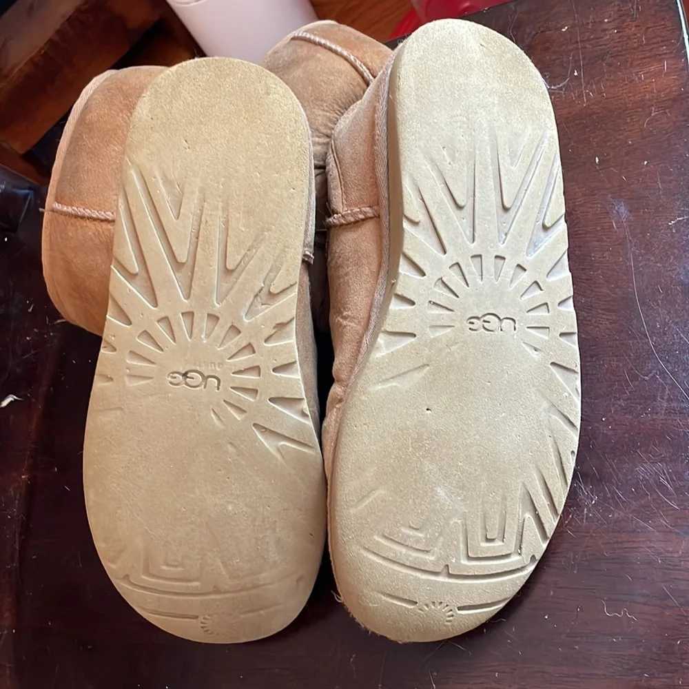 UGG Chestnut boots - Picture 5 of 5